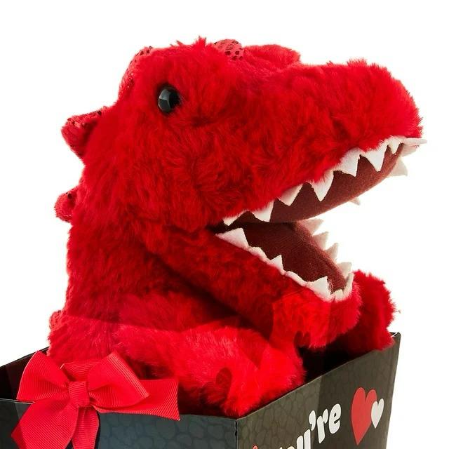 T Rex con caja San Valentín