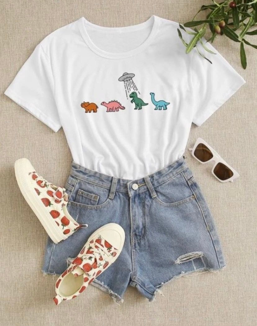 Camiseta blanca con diseño de dinosaurios